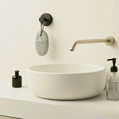 ClarHook – El gancho sin taladro que sujeta tus toallas